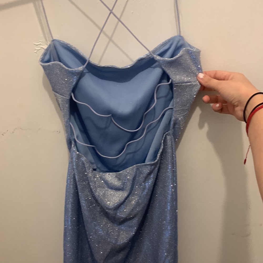 PROM DRESS - Picture 3 of 3